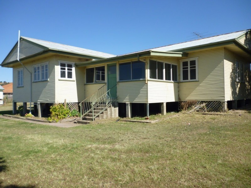 16 Harrier Place, Lowood QLD 4311