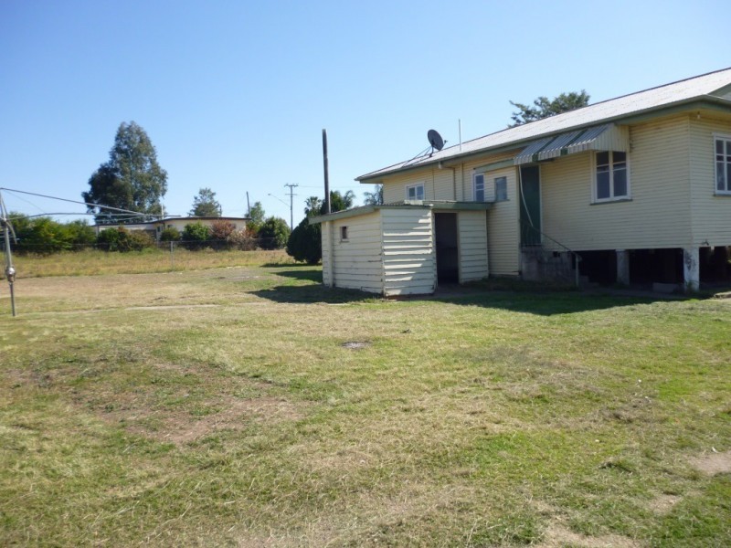 16 Harrier Place, Lowood QLD 4311