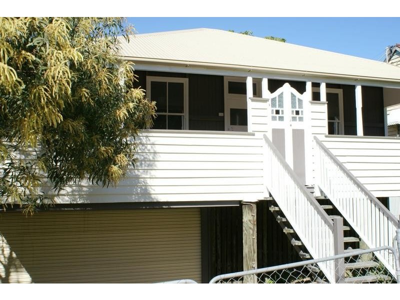 39 Hill Street, North Ipswich QLD 4305