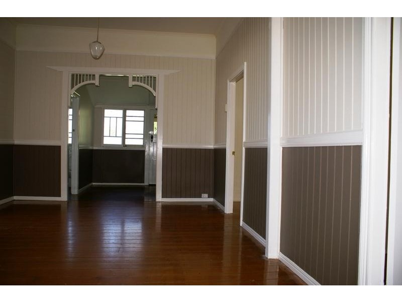39 Hill Street, North Ipswich QLD 4305