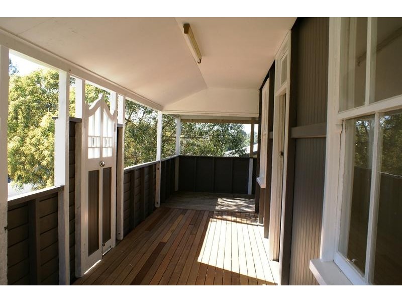 39 Hill Street, North Ipswich QLD 4305