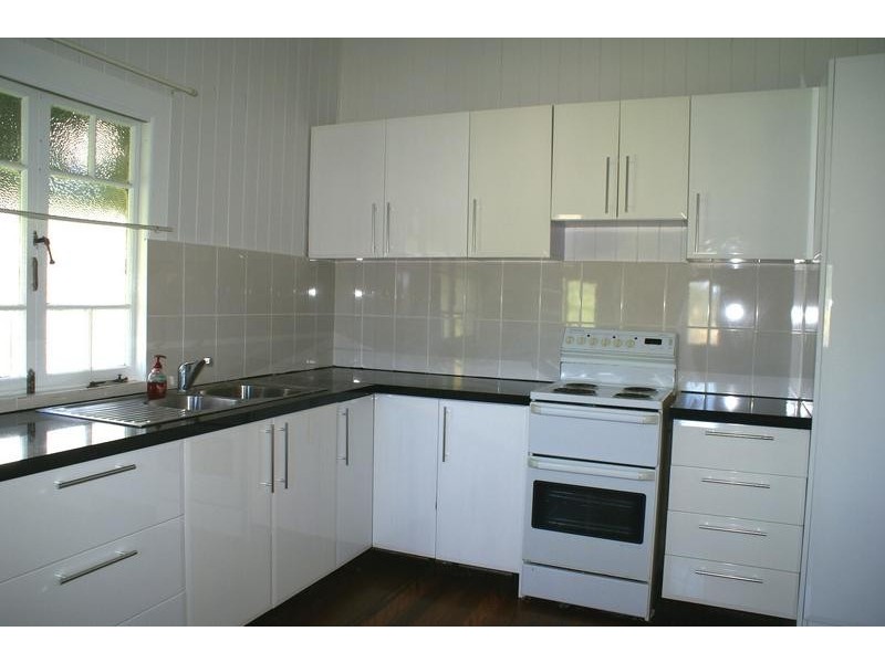 41 Hill Street, North Ipswich QLD 4305