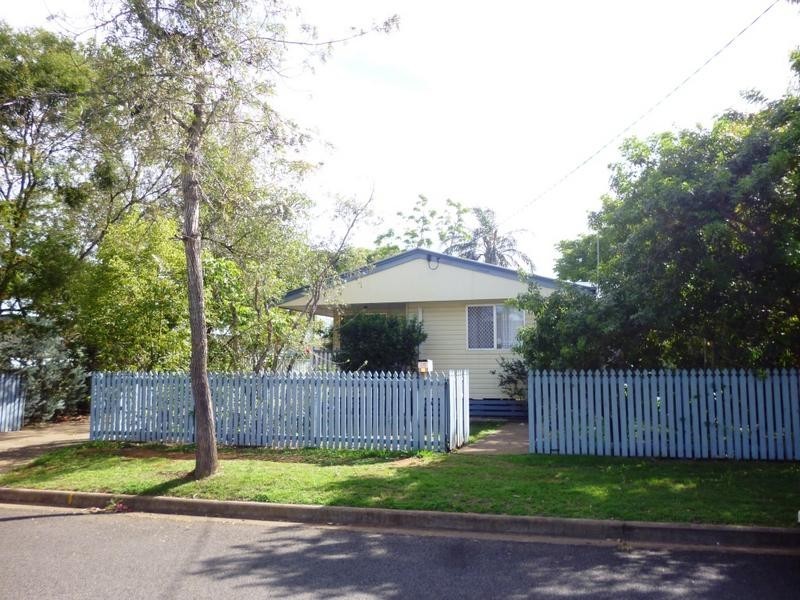 26 Bass Street, Leichhardt QLD 4305