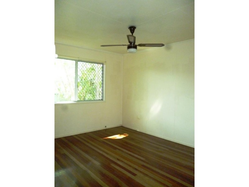 26 Bass Street, Leichhardt QLD 4305