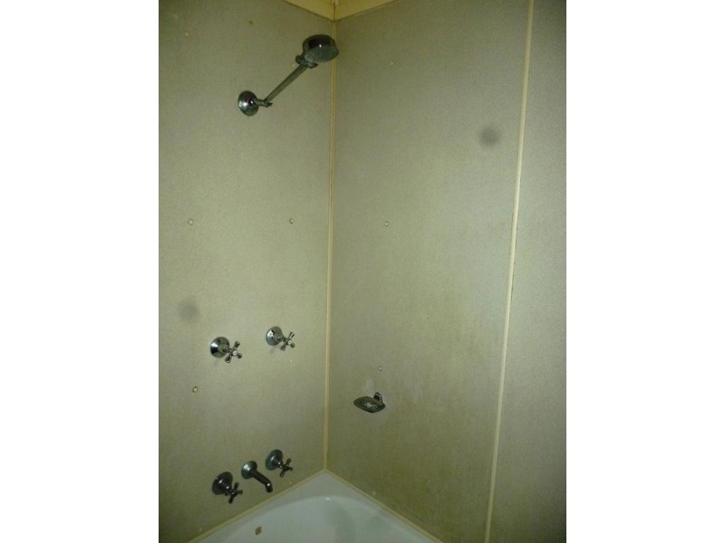 26 Bass Street, Leichhardt QLD 4305