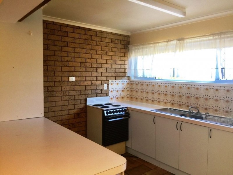 4/18 Railway Street, Booval QLD 4304