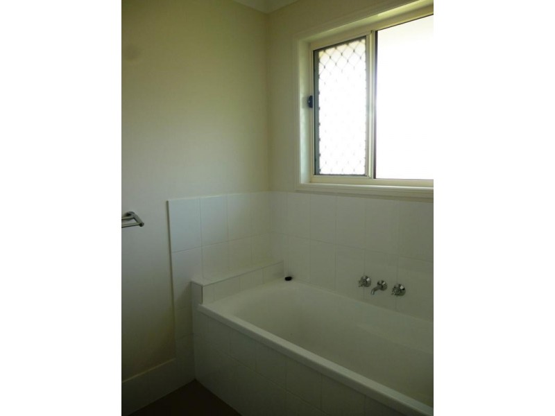15 Statham Court, Redbank Plains QLD 4301