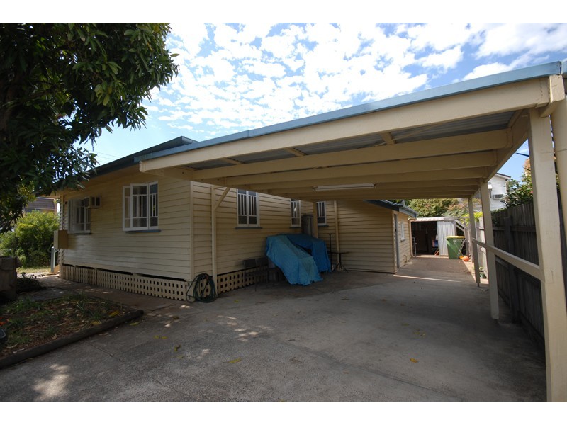 161 Blackstone Road, Silkstone QLD 4304