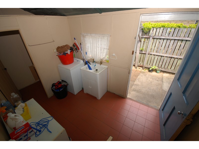 161 Blackstone Road, Silkstone QLD 4304