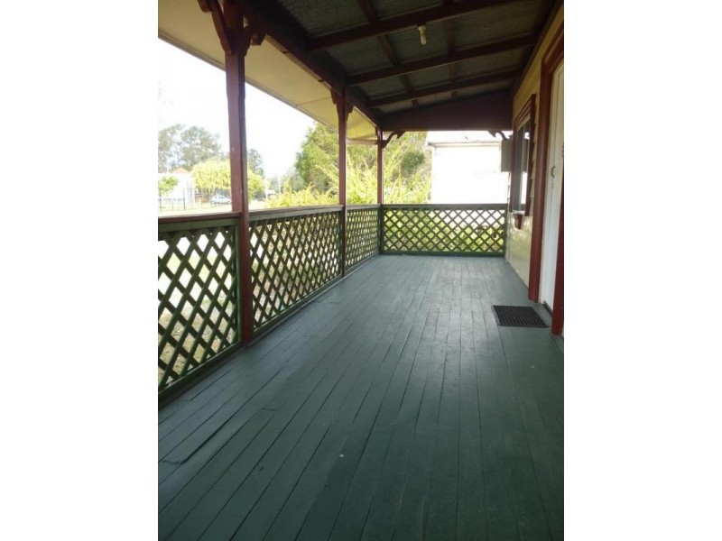 31 Bergins Hill Road, Bundamba QLD 4304