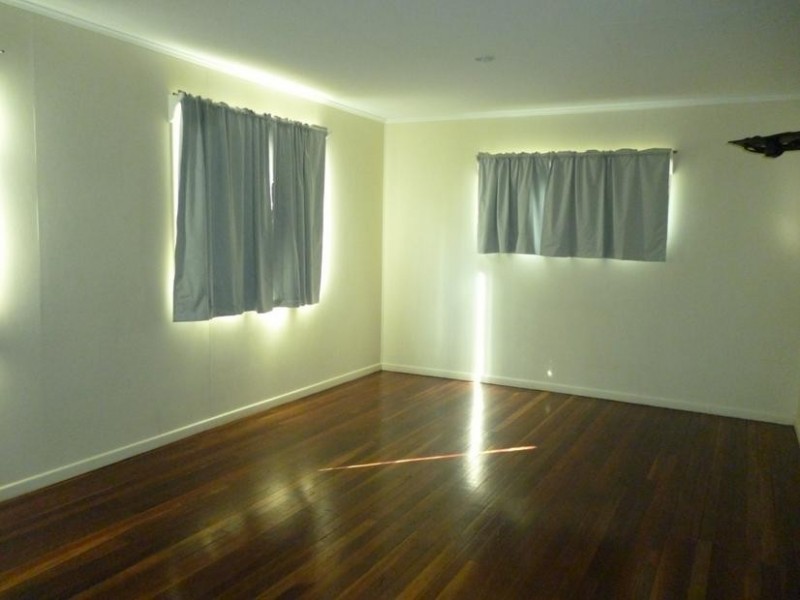 31 Bergins Hill Road, Bundamba QLD 4304