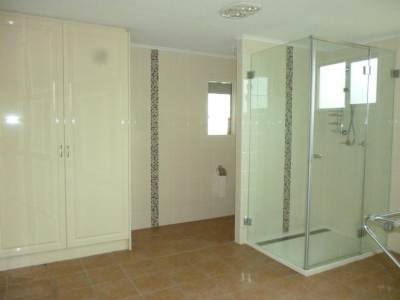 31 Bergins Hill Road, Bundamba QLD 4304