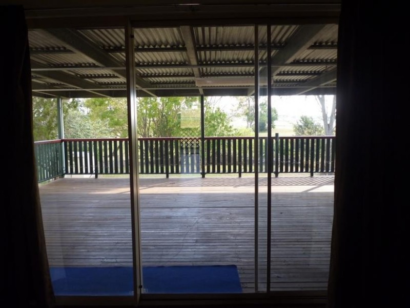 31 Bergins Hill Road, Bundamba QLD 4304