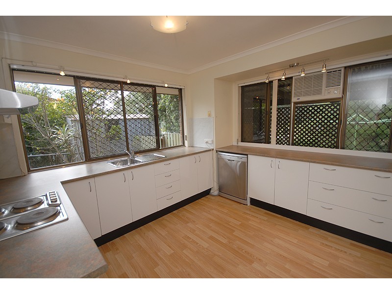 14 Irving Court, Collingwood Park QLD 4301