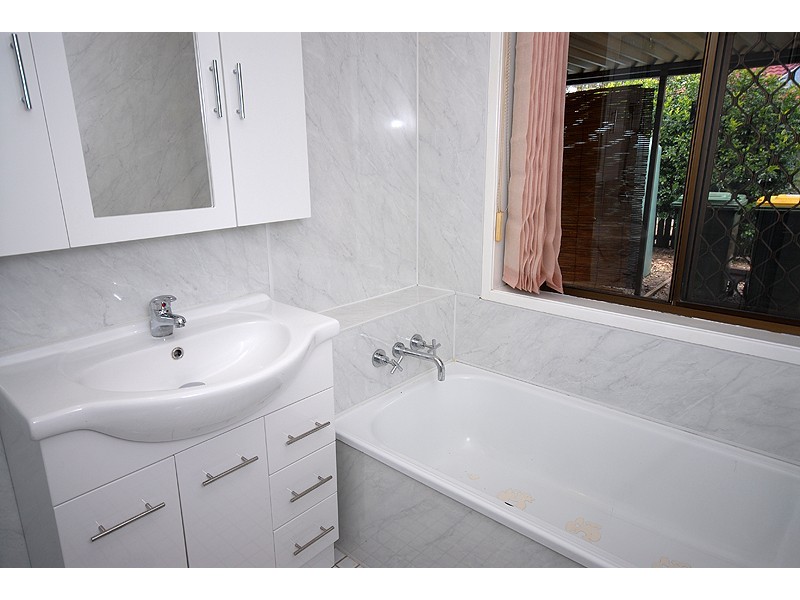 14 Irving Court, Collingwood Park QLD 4301