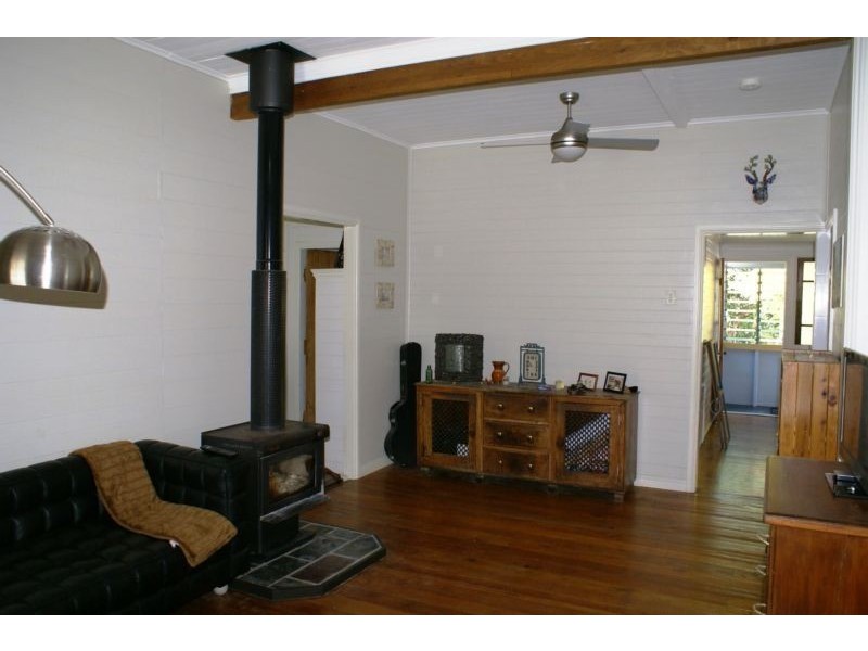 27 Clay Street, Ipswich QLD 4305