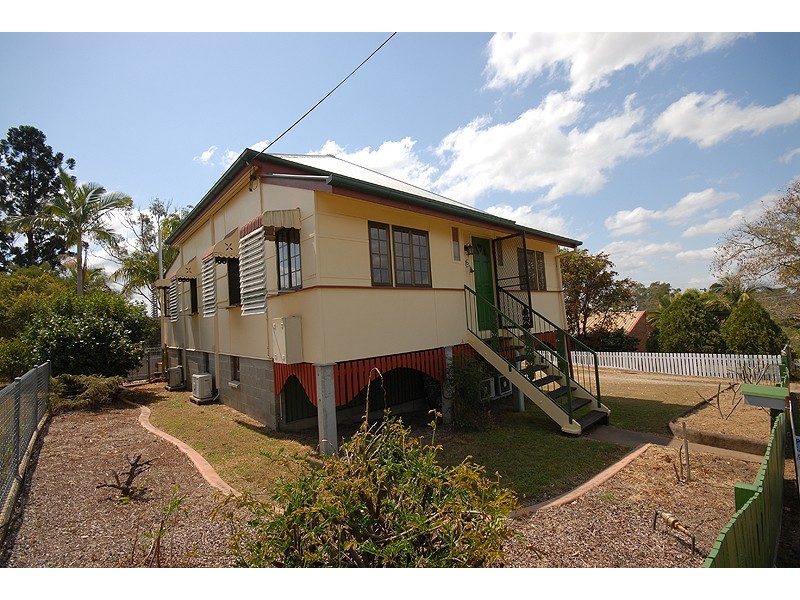 16 Simpson Street, North Ipswich QLD 4305