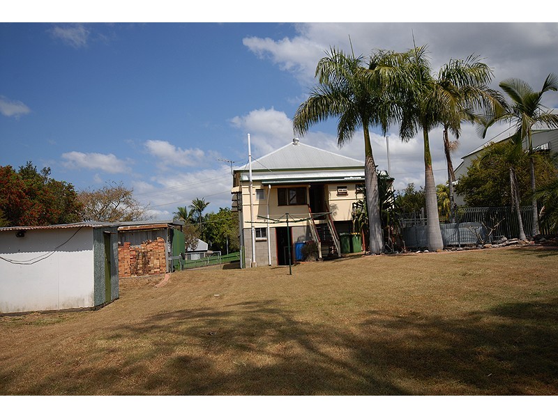 16 Simpson Street, North Ipswich QLD 4305