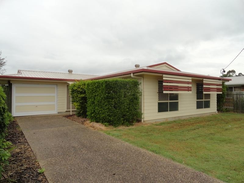 3 Diane Court, North Booval QLD 4304