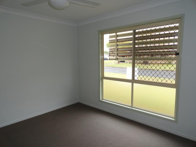 3 Diane Court, North Booval QLD 4304
