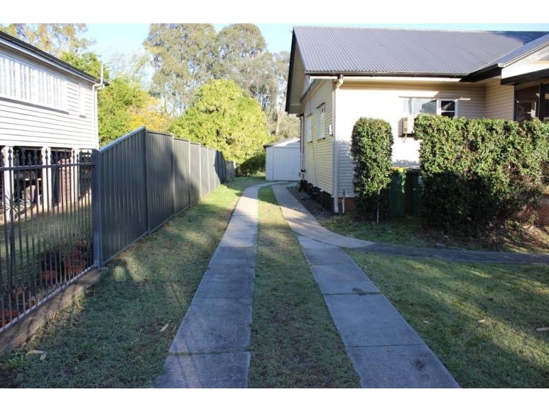 12 Gladstone Road, Sadliers Crossing QLD 4305