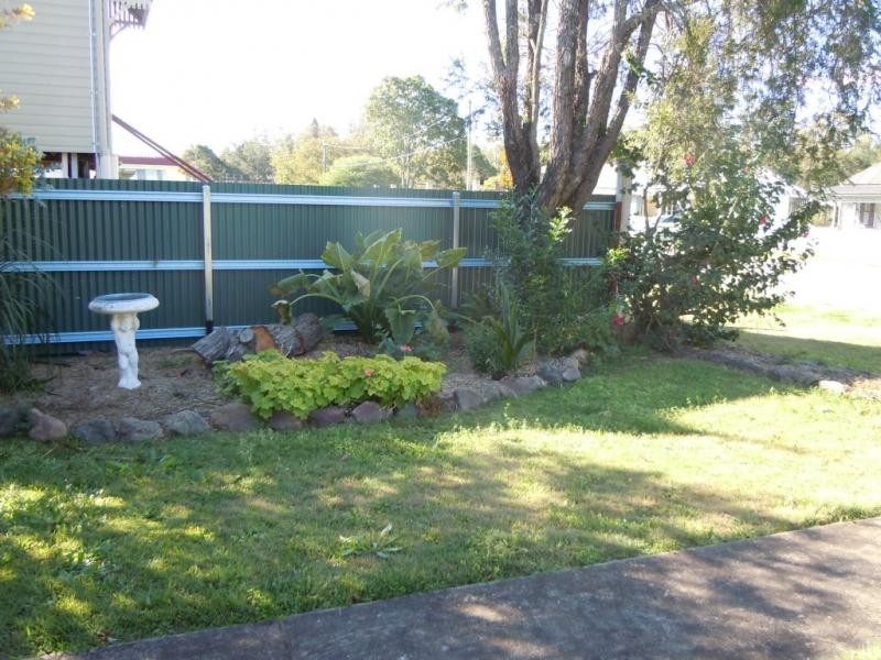 12 Gladstone Road, Sadliers Crossing QLD 4305