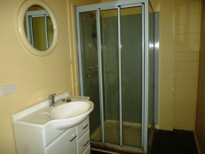 25 The Terrace, North Ipswich QLD 4305