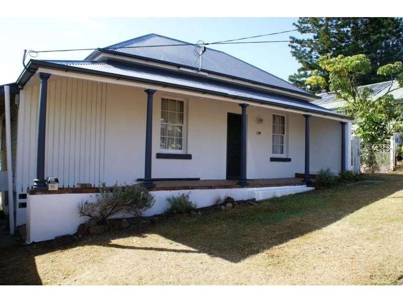 10 Murphy Street, Ipswich QLD 4305