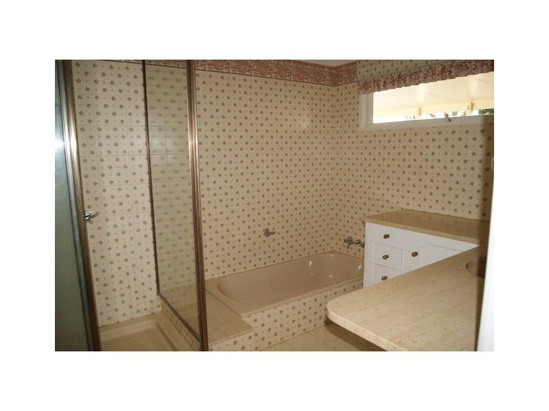 29 Upper McCormack Street, Bundamba QLD 4304