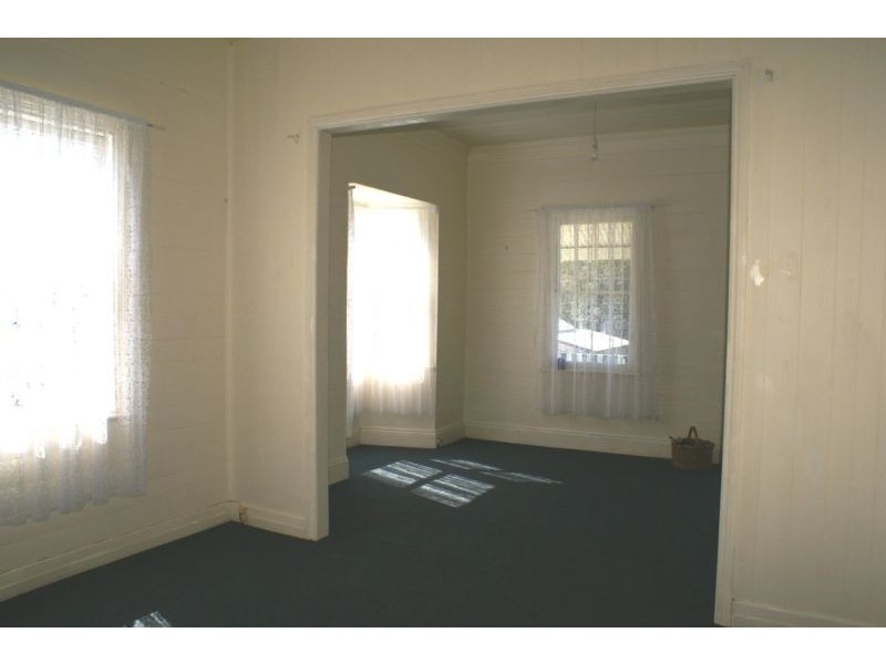 3 Liverpool Street, North Ipswich QLD 4305