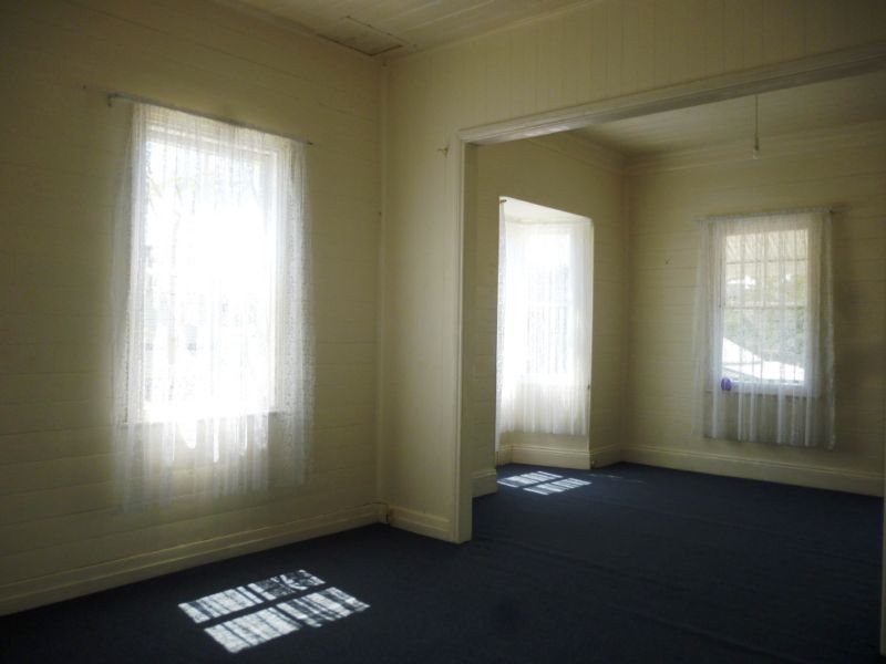 3 Liverpool Street, North Ipswich QLD 4305