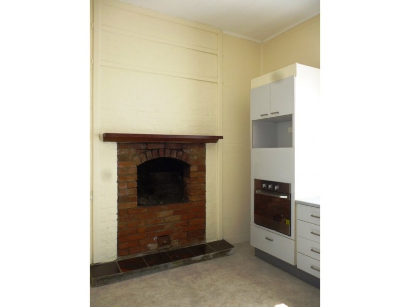 3 Liverpool Street, North Ipswich QLD 4305