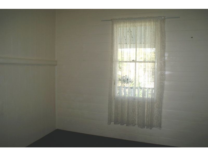 3 Liverpool Street, North Ipswich QLD 4305