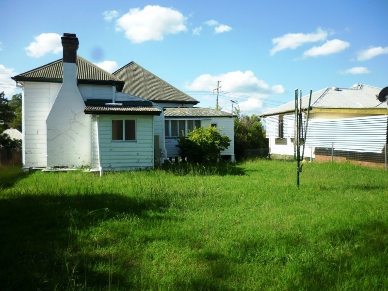 3 Liverpool Street, North Ipswich QLD 4305