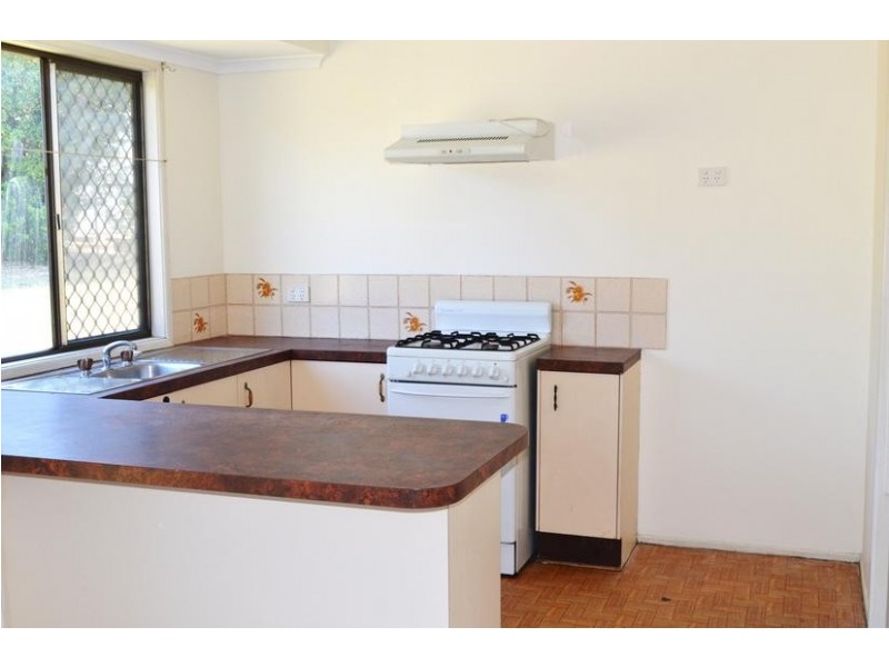 6 Melbury Street, Willowbank QLD 4306