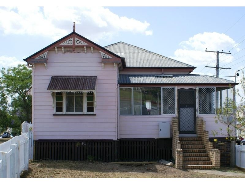 24 Martin Street, Woodend QLD 4305