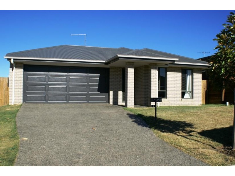 8 Boronia Street, Deebing Heights QLD 4306