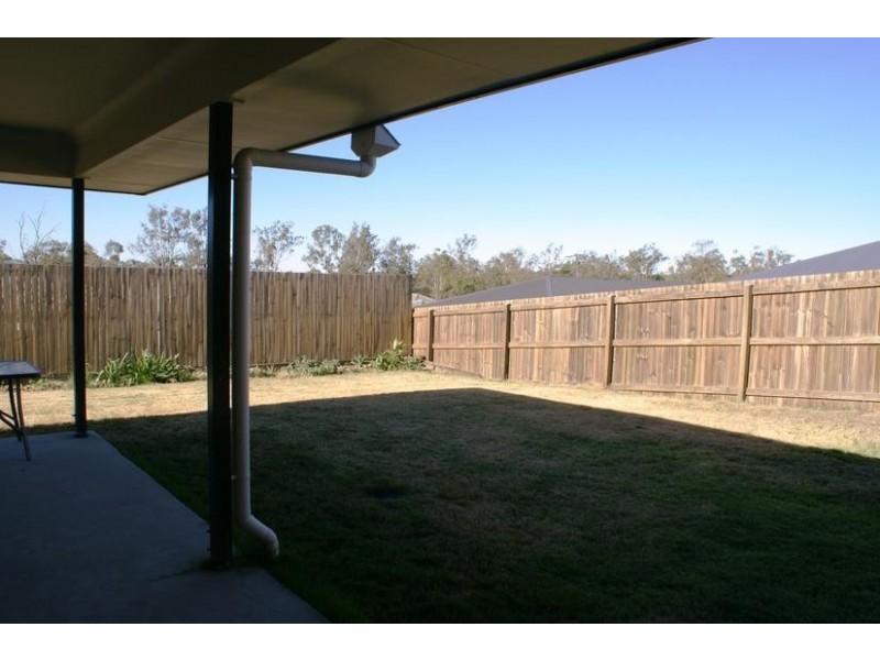 8 Boronia Street, Deebing Heights QLD 4306