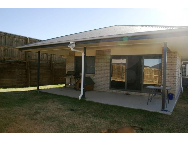 8 Boronia Street, Deebing Heights QLD 4306