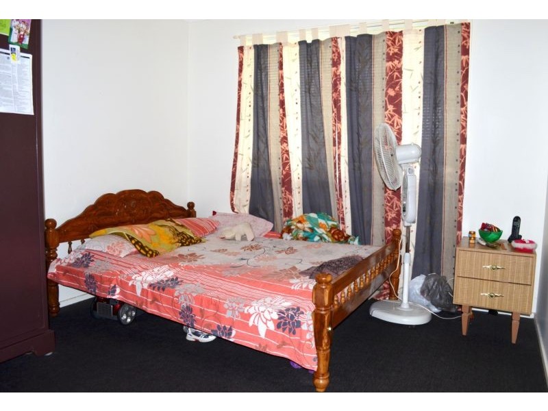 1/15 Cambridge Street, Silkstone QLD 4304