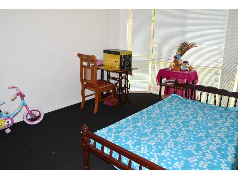 1/15 Cambridge Street, Silkstone QLD 4304
