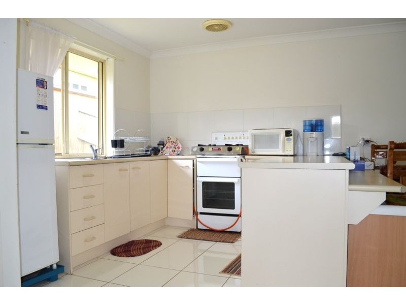 1/15 Cambridge Street, Silkstone QLD 4304