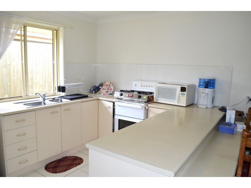 1/15 Cambridge Street, Silkstone QLD 4304