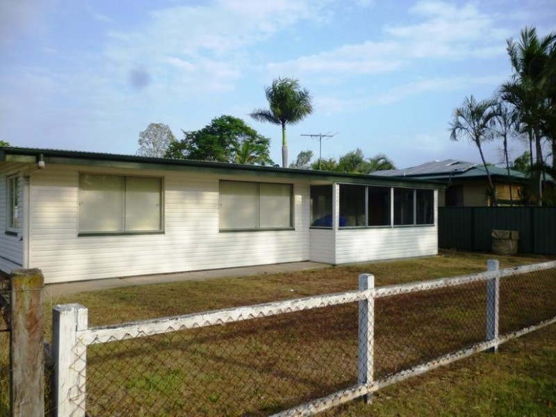 110 Raceview Street, Raceview QLD 4305