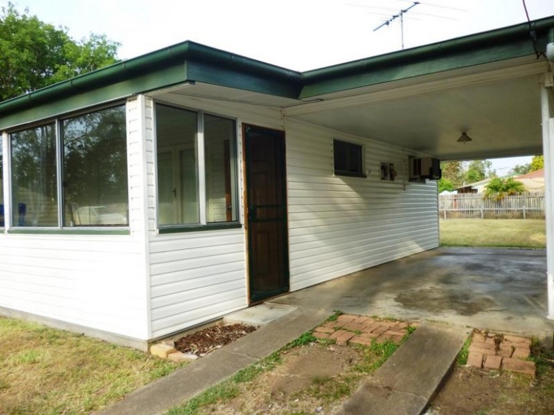 110 Raceview Street, Raceview QLD 4305