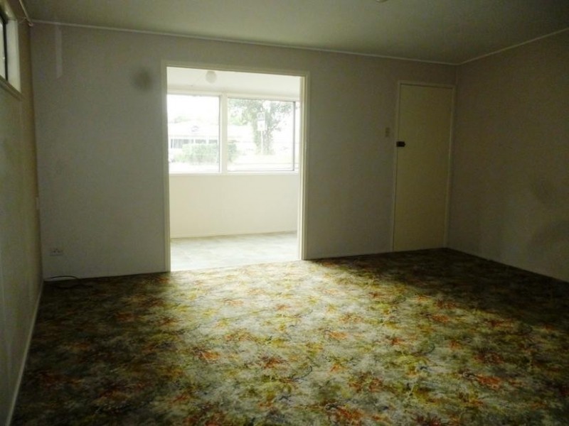 110 Raceview Street, Raceview QLD 4305