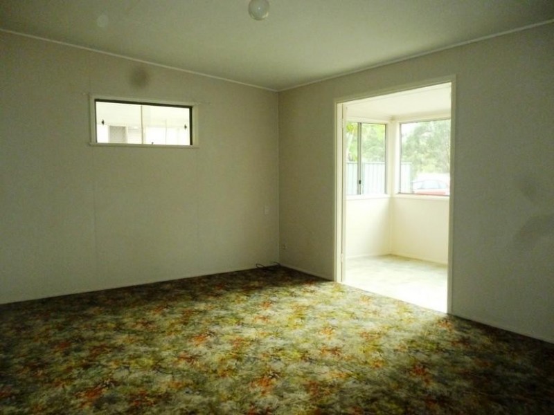 110 Raceview Street, Raceview QLD 4305