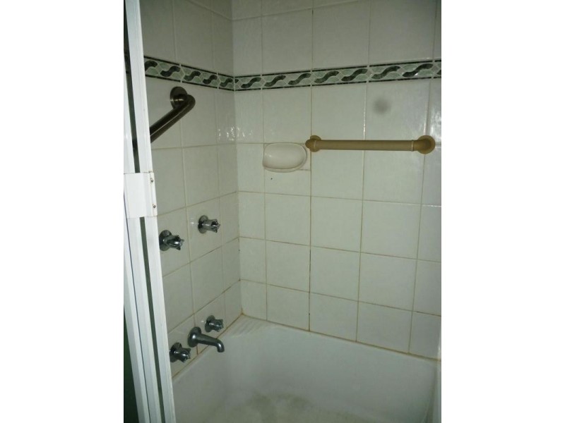 110 Raceview Street, Raceview QLD 4305