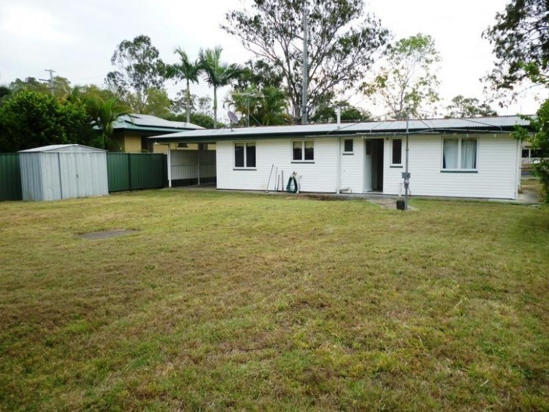 110 Raceview Street, Raceview QLD 4305