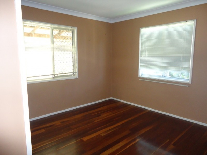 50 Kiah Street, Eastern Heights QLD 4305